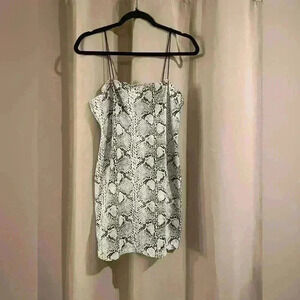 Women’s Black and White Forever 21 Dress